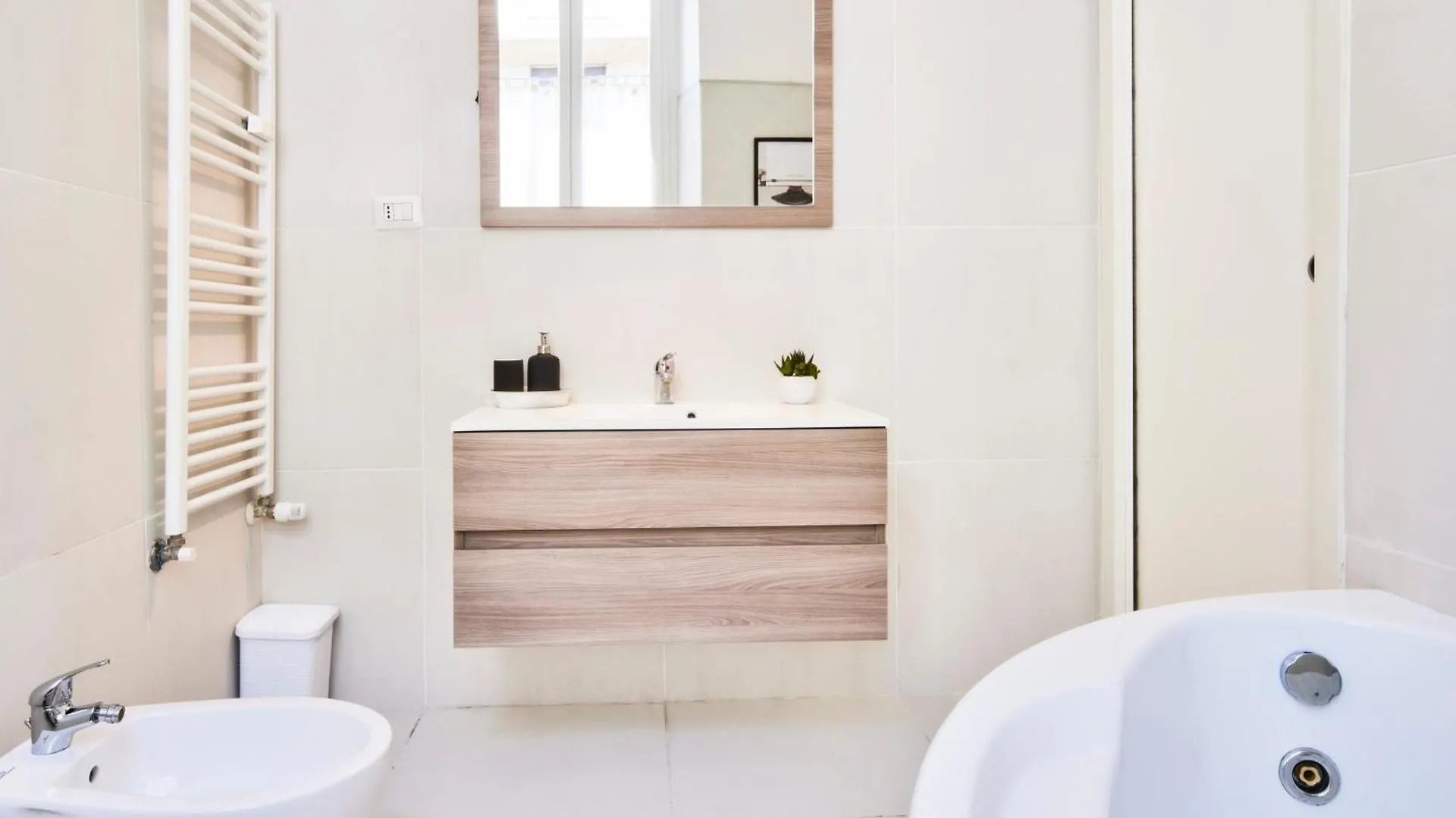 Wonderful Apartment Near Central Station Milan